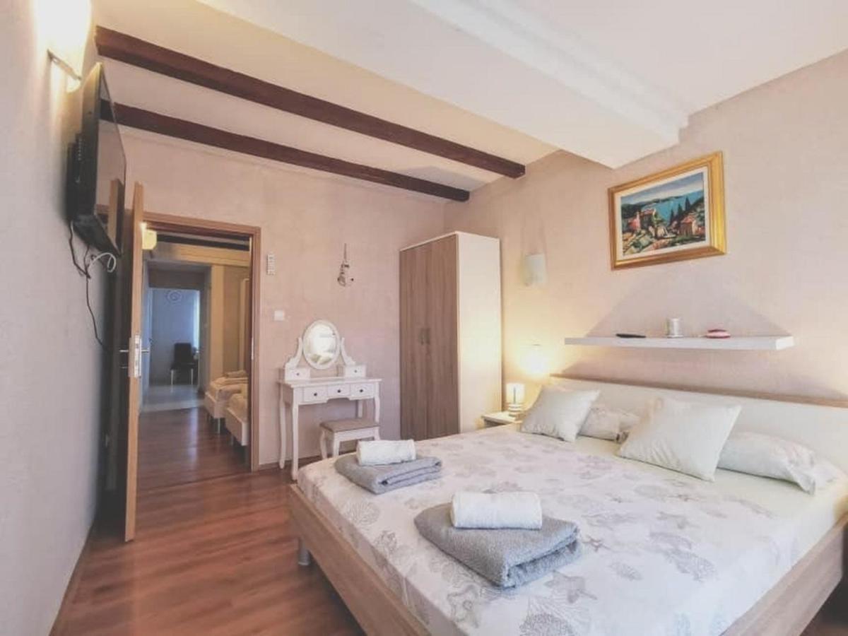 Apartments&Rooms Porto de Mar Medulin Exterior foto